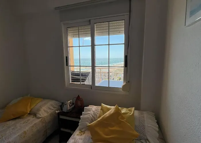 Apartamento Con Acceso Directo A La Playa Lejlighed
