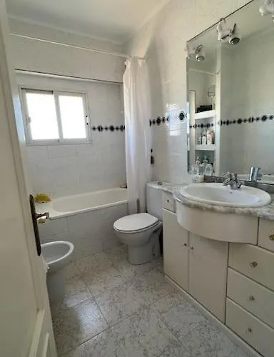 Apartamento Con Acceso Directo A La Playa Lejlighed